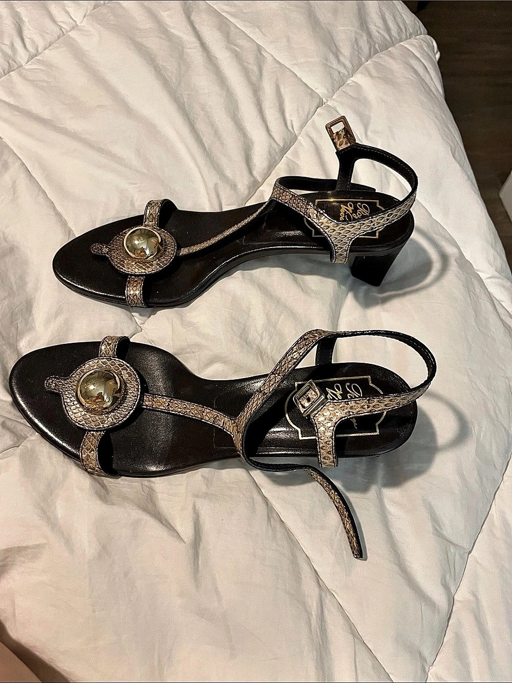Roger Vivier Black & Gold Heeled Sandals EU 38